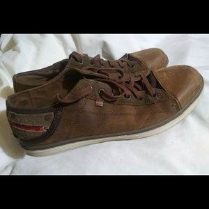 Brown leather Skechers